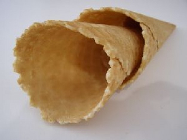 स्वादिष्ट आइस क्रीम संबंधित उत्पादन चॉकलेट वफ़ल Cones 46 - 48 मिमी कैलिबर आकार